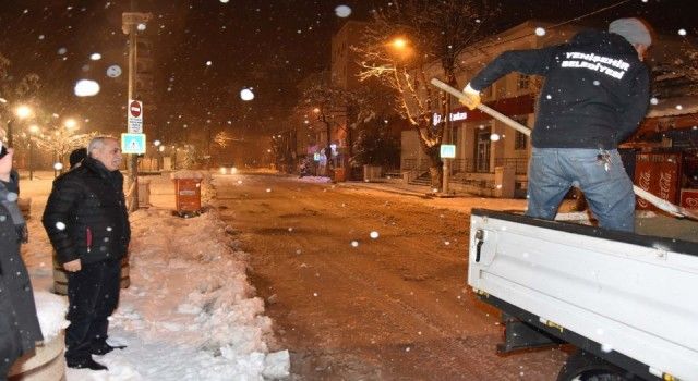 Bursa Yenişehir&#039;den zorlu kar mesaisi
