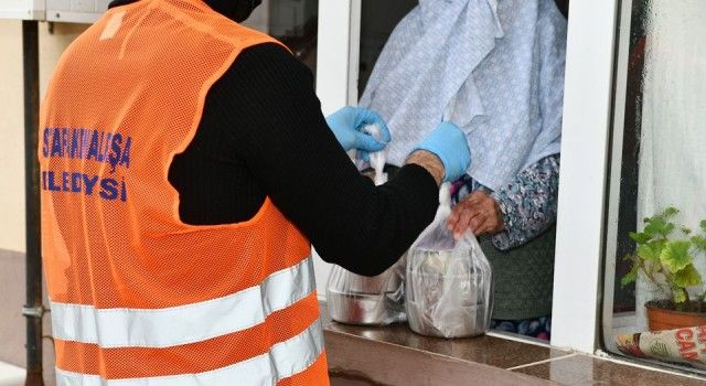 Bursa&#039;da her gün onlarca aileye sıcak aş