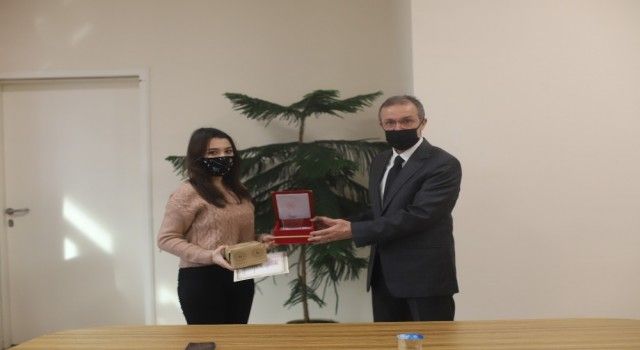 Dereceye giren öğrencilerden İbanoğlu'na ziyaret