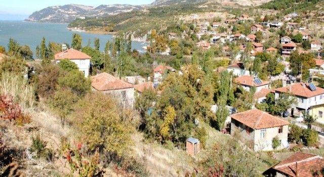 Isparta&#039;da bir köy karantinaya alındı