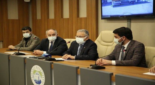 Kayseri Büyükşehir, ilçe turlarını Yahyalı ve Develi ile sürdürdü