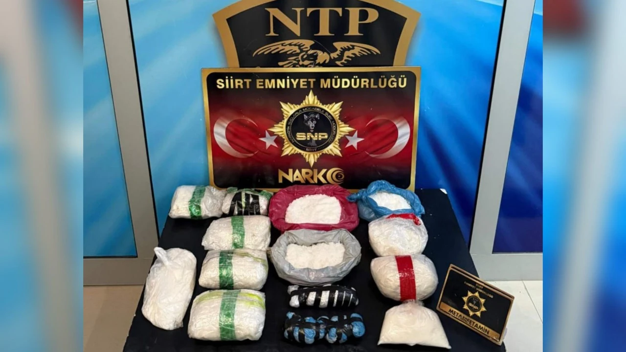 Siirt’te Narkotik Operasyonu: 8 Kilo 400 Gram Metamfetamin Ele Geçirildi!