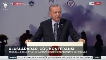 Cumhurbaşkanı Erdoğan, Dokuz Eylül Üniversitesi&#039;ndeki konferansta konuşuyor