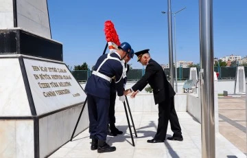 Siirt’te Jandarma Teşkilatı’nın 185. Kuruluş Yıl Dönümünde Şehitlik  Anıtına Çelenk Bırakıldı