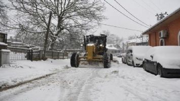 Osmangazi&#039;den kardan kapanan yollara müdahale